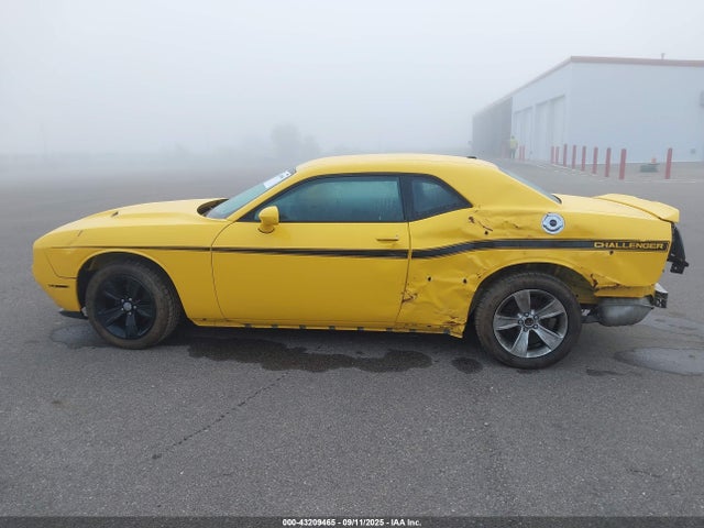 Dodge Challenger 2018 2C3CDZAG0JH317943 Image 14