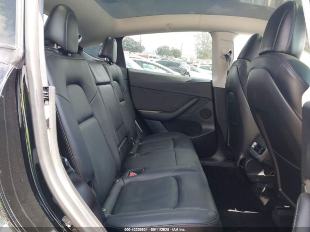 2021 TESLA MODEL Y 5YJYGDEE2MF282871 Photo 7