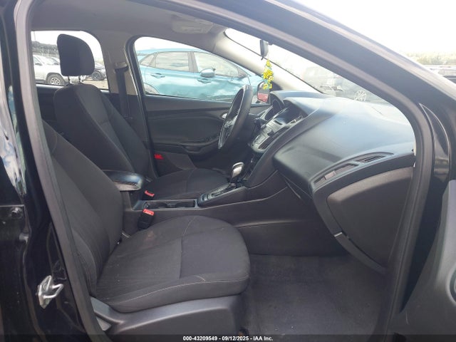 Ford 2016 2016 1FADP3K2XGL317926 Image 5