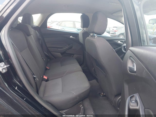 Ford 2016 2016 1FADP3K2XGL317926 Image 8