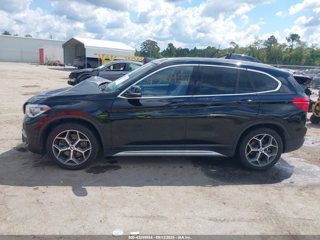 BMW X1 2017 WBXHT3Z33H4A58154 Image 14