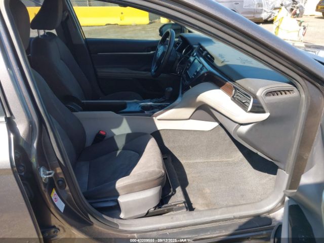 2019 TOYOTA CAMRY 4T1B11HK5KU750793 Photo 4