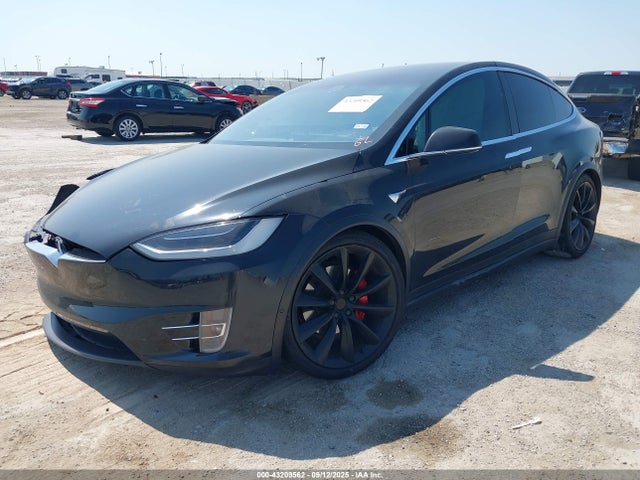 2017 TESLA MODEL X 5YJXCBE40HF077672 Photo 1