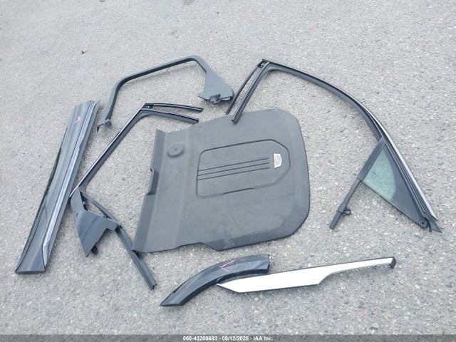 1GYKPWRL4RZ125218 Cadillac x0e + ec6