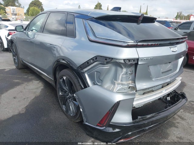 2024 CADILLAC LYRIQ 1GYKPWRL4RZ125218 Photo 2