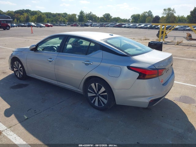 Nissan 2022 2022 1N4BL4DV1NN324913 Image 3