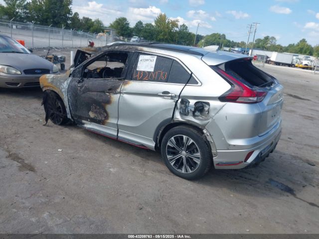 2022 MITSUBISHI ECLIPSE CROSS JA4ATWAA7NZ004405 Photo 2