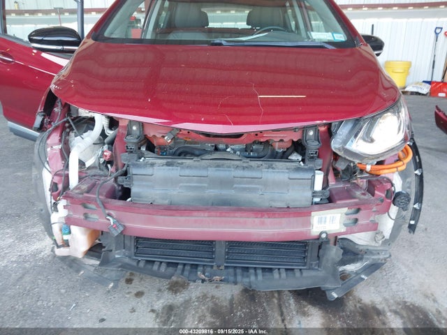 1G1FX6S00H4185847 Chevrolet 2017