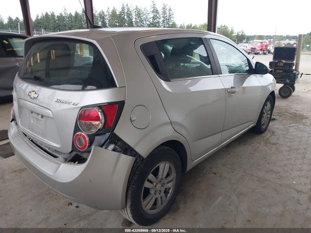 Chevrolet lwe 2014 1G1JD6SG1E4135891 Image 4