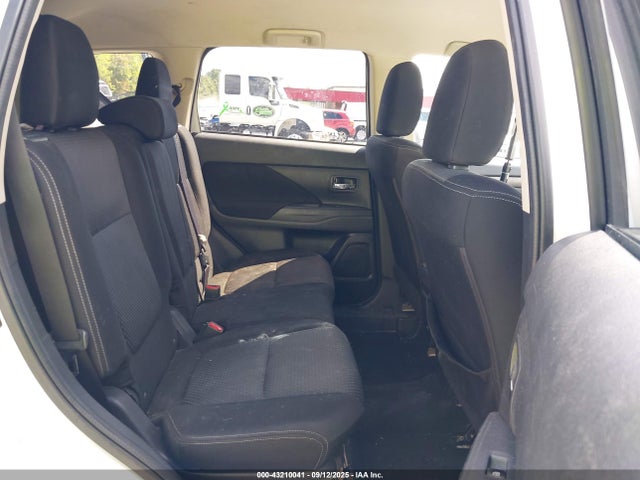 2016 MITSUBISHI OUTLANDER JA4AD2A33GZ000202 Photo 7