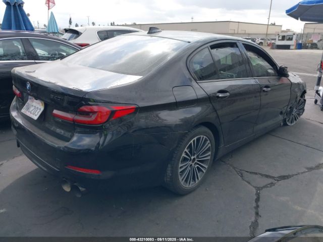 2018 BMW 540I WBAJE5C57JG917744 Photo 3