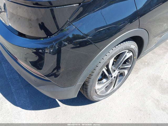 1G1FX6S09P4139108 Chevrolet 2023