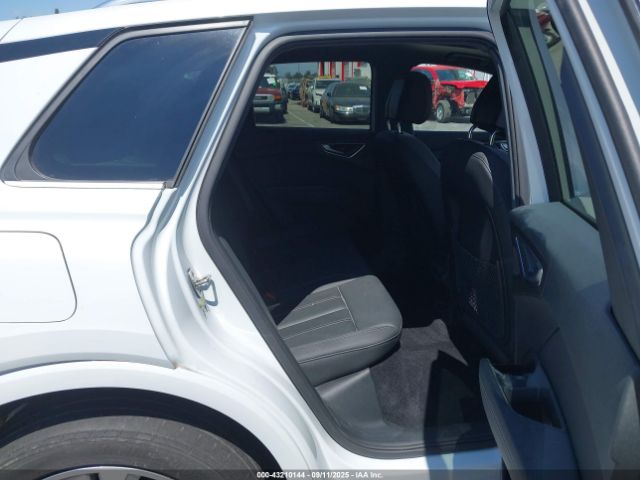2023 AUDI Q4 E-TRON WA1M2BFZ8PP051044 Photo 7