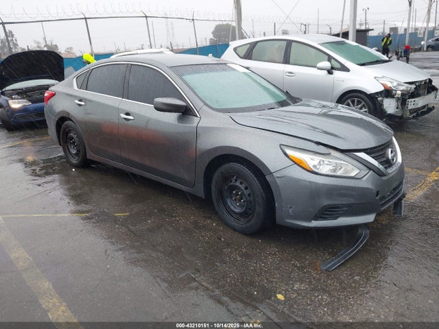 Nissan Altima 2.5/2.5 S/2.5 Sl/2.5 Sr/2.5 Sv 2016 1N4AL3AP4GN335354 головне зображення