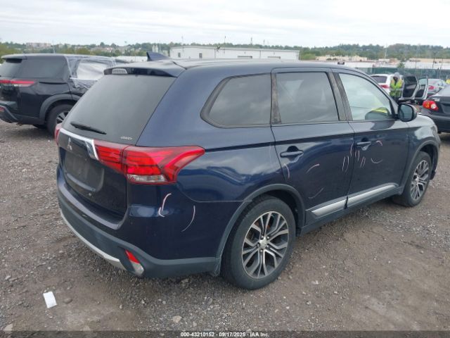 2017 MITSUBISHI OUTLANDER JA4AZ2A36HZ049851 Photo 3