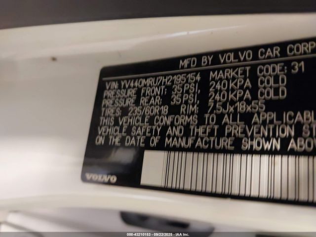 2017 VOLVO XC60 YV440MRU7H2195154 Photo 8