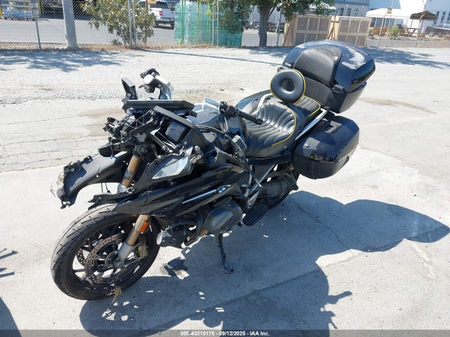 2022 BMW R 1250 WB10L0301N6F18917 Photo 1