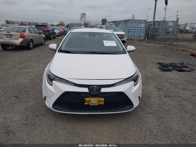 JTDEPMAE4MJ185818 Toyota COROLLA LE