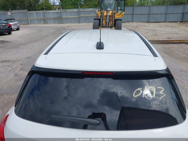 KL7CJKSMXMB364438 Chevrolet le2