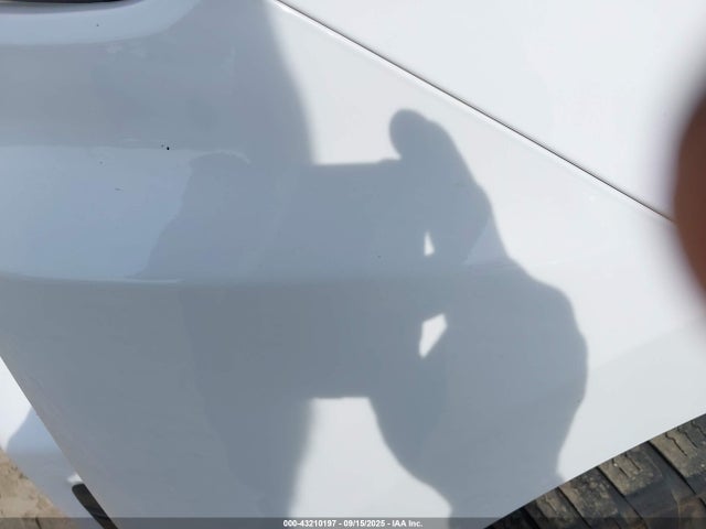 1GCPYBEK9NZ140077 Chevrolet l3b