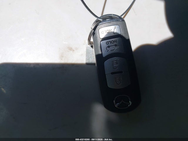 Mazda pe 2015 JM1BM1T71F1245940 Image 11