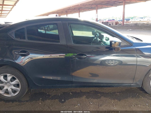 Mazda pe 2015 JM1BM1T71F1245940 Image 14