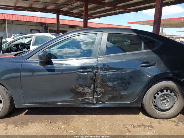 Mazda pe 2015 JM1BM1T71F1245940 Image 15