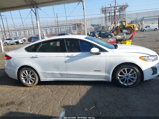Ford Fusion Hybrid Se 2019 3FA6P0LU7KR220751 Image 13