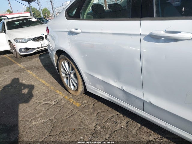 Ford Fusion Hybrid Se 2019 3FA6P0LU7KR220751 Image 17