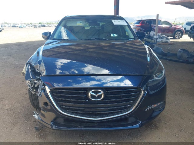 3MZBN1M32JM267978 Mazda py