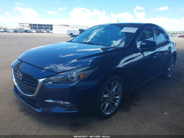 3MZBN1M32JM267978 Mazda py