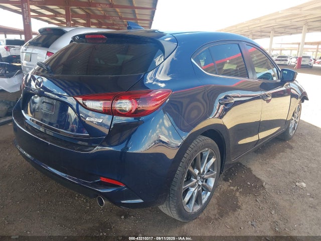 3MZBN1M32JM267978 Mazda py