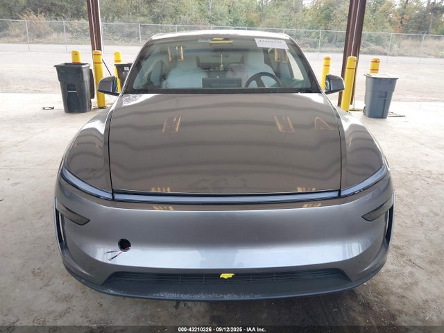 7SAYGDEE4TF392810 Tesla 2026