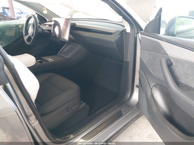 7SAYGDEE4TF392810 Tesla 2026