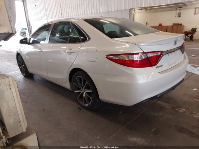 2015 TOYOTA CAMRY 4T1BF1FK0FU029114 Photo 2