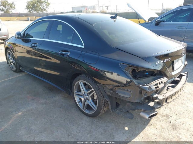 Mercedes-Benz CLA-Class 2015 WDDSJ4EB2FN184964 Image 3