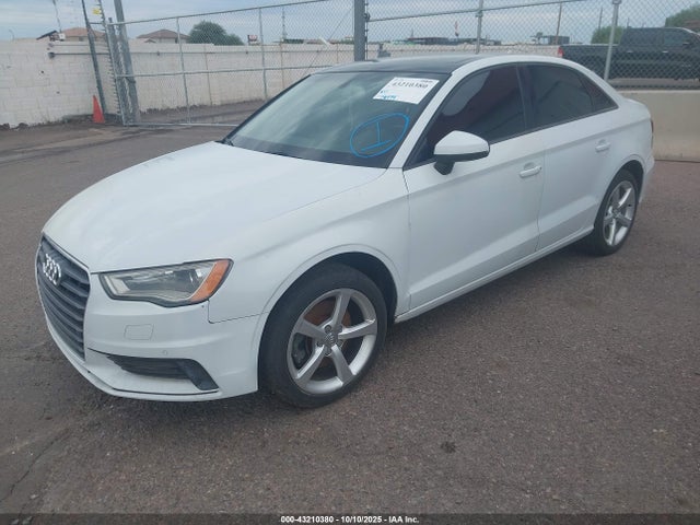 2015 AUDI A3 WAUACGFF7F1074337 Photo 1