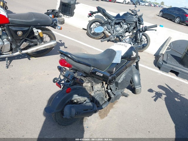 3H1JK0703ND014057 Honda Jk07e-2000001