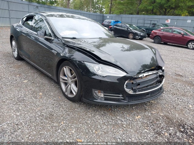 2015 TESLA MODEL S 5YJSA1E20FF106206 Photo 0