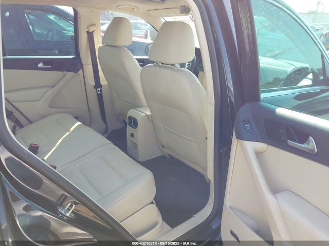 WVGBV3AX9EW557576 Volkswagen Tiguan