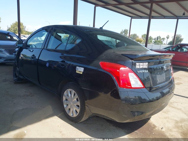 3N1CN7AP7EL820303 Nissan 2014