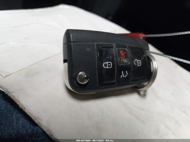 3VV1B7AX9LM083899 Volkswagen Tiguan
