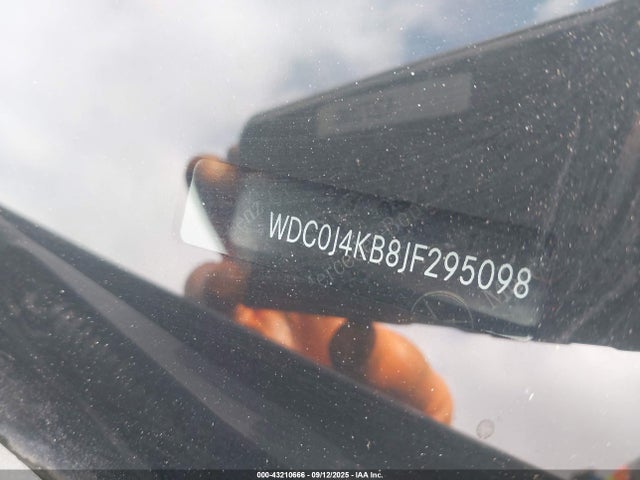 WDC0J4KB8JF295098 Mercedes-Benz m274