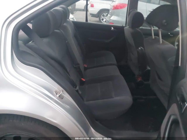 Aukcja sprzedaży 1999 Volkswagen Jetta Gls, vin: 3VWSA29M1XM037988, numer aukcji: 43210708