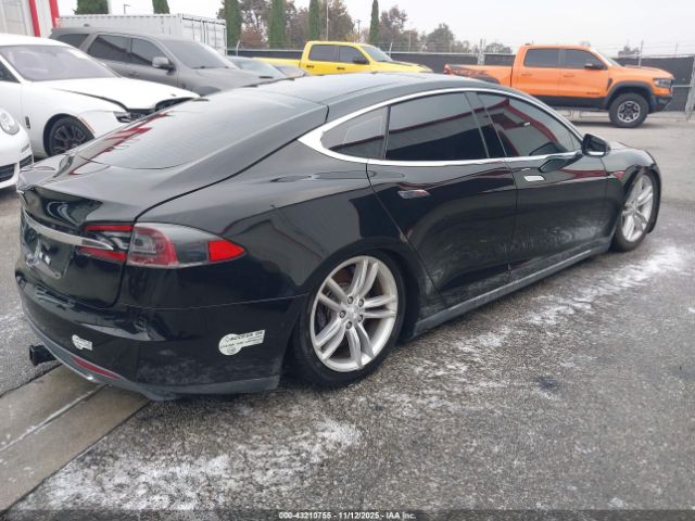 2013 TESLA MODEL S 5YJSA1CN2DFP07286 Photo 3