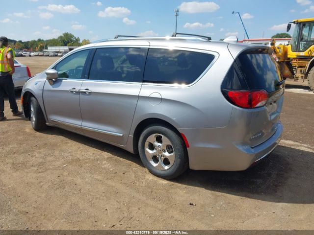 2019 CHRYSLER PACIFICA HYBRID 2C4RC1L78KR508979 Photo 2