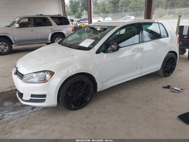 3VW217AUXFM028942 Volkswagen 2015