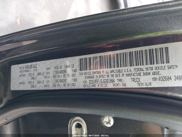3C6UR5FL5JG261084 RAM 2500