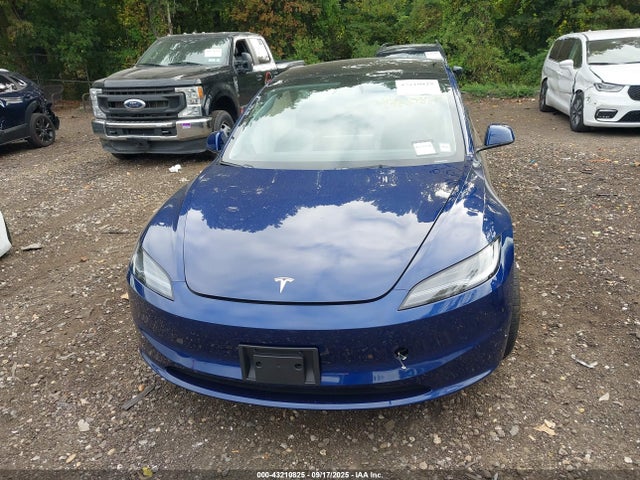Tesla 2024 2024 5YJ3E1EA2RF747815 Image 12