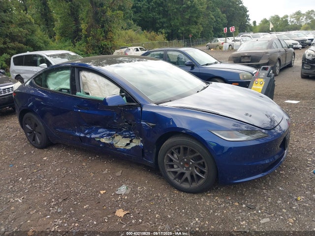Tesla 2024 2024 5YJ3E1EA2RF747815 Image 13
